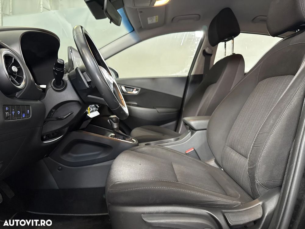 Hyundai KONA - 24