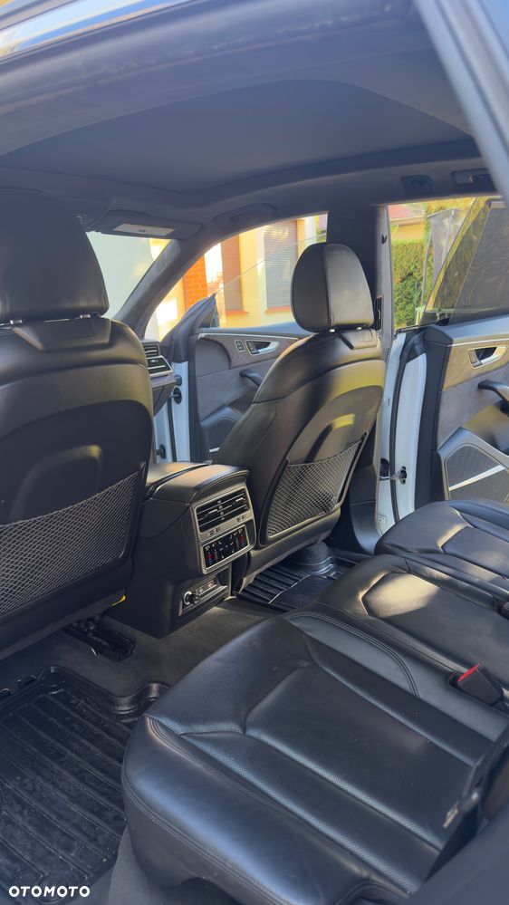 Audi Q8 55 TFSI mHEV Quattro Tiptronic - 8
