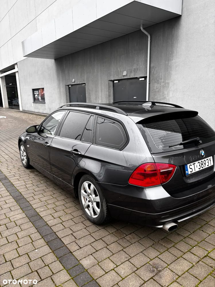 BMW Seria 3 320d DPF - 3