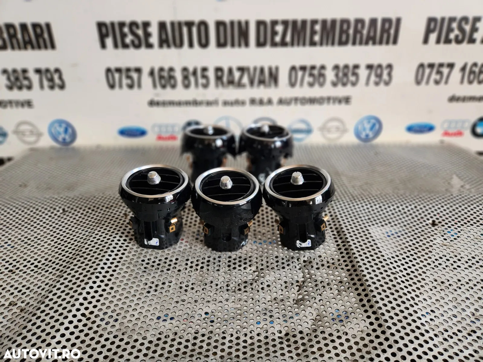 Grile Grila Aerisire Ventilatie Bord Mercedes GLC W253 X253 Dezmembrez Mercedes GLC X253 W253 Volan - 4