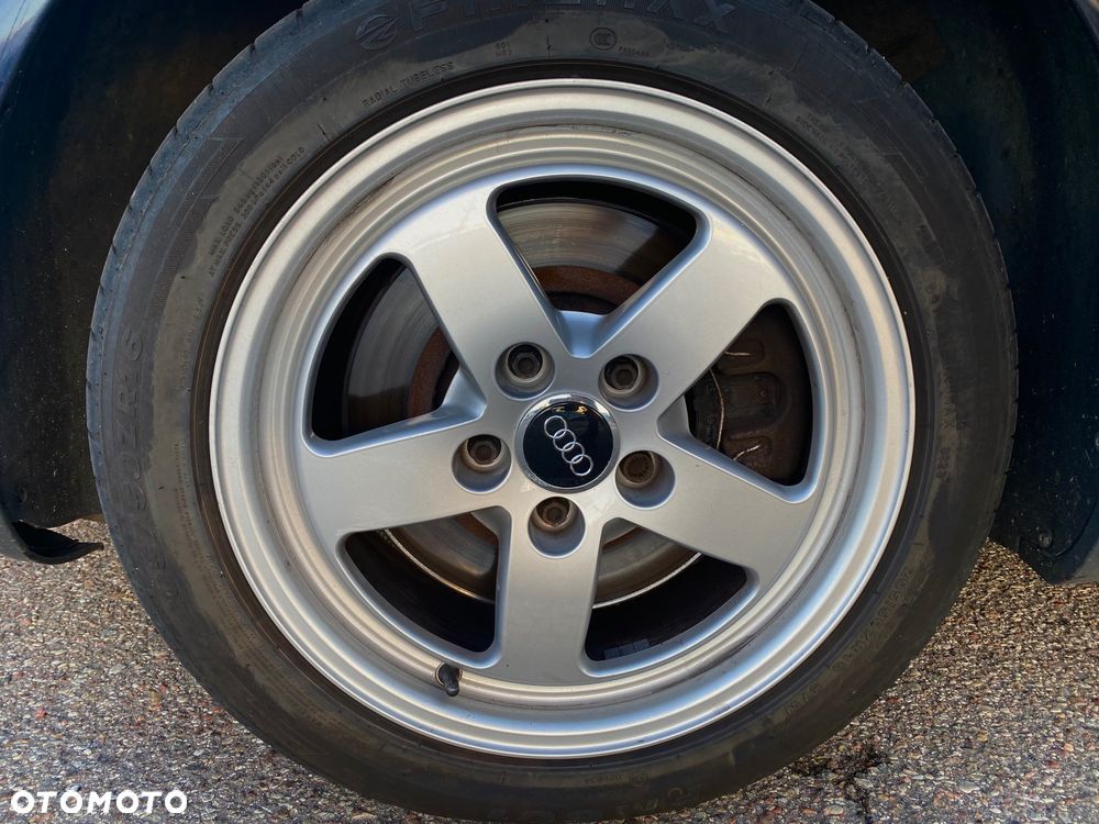 Audi A4 Limousine - 14