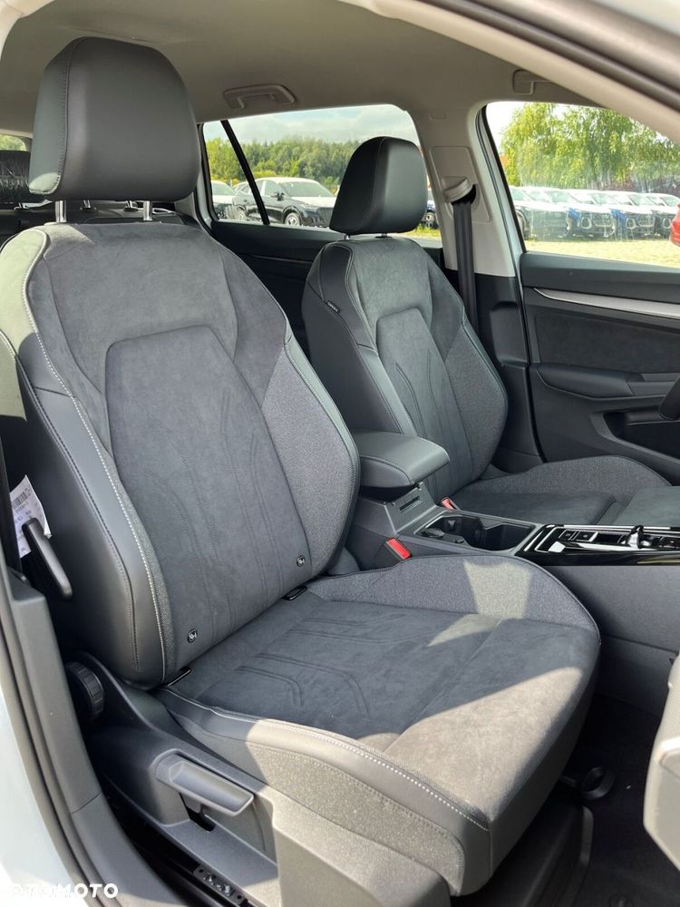 Volkswagen Golf 1.5 eTSI mHEV Style DSG - 11