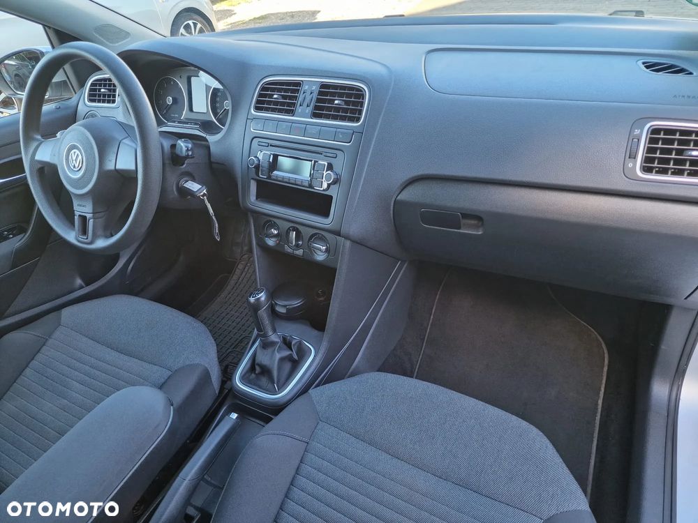 Volkswagen Polo - 16
