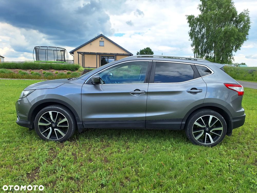 Nissan Qashqai - 2