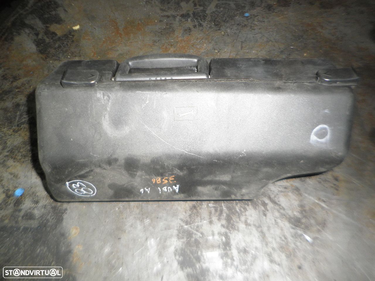 Macaco E Chave De Roda MAC83 AUDI A6  AVANT 2 4B FASE 1 1999 2.5TDI V6 24V 150CV  5P AZUL AUDI A4  8D FASE 2 2000 1.9TDI 115CV 4P BEGE - 1