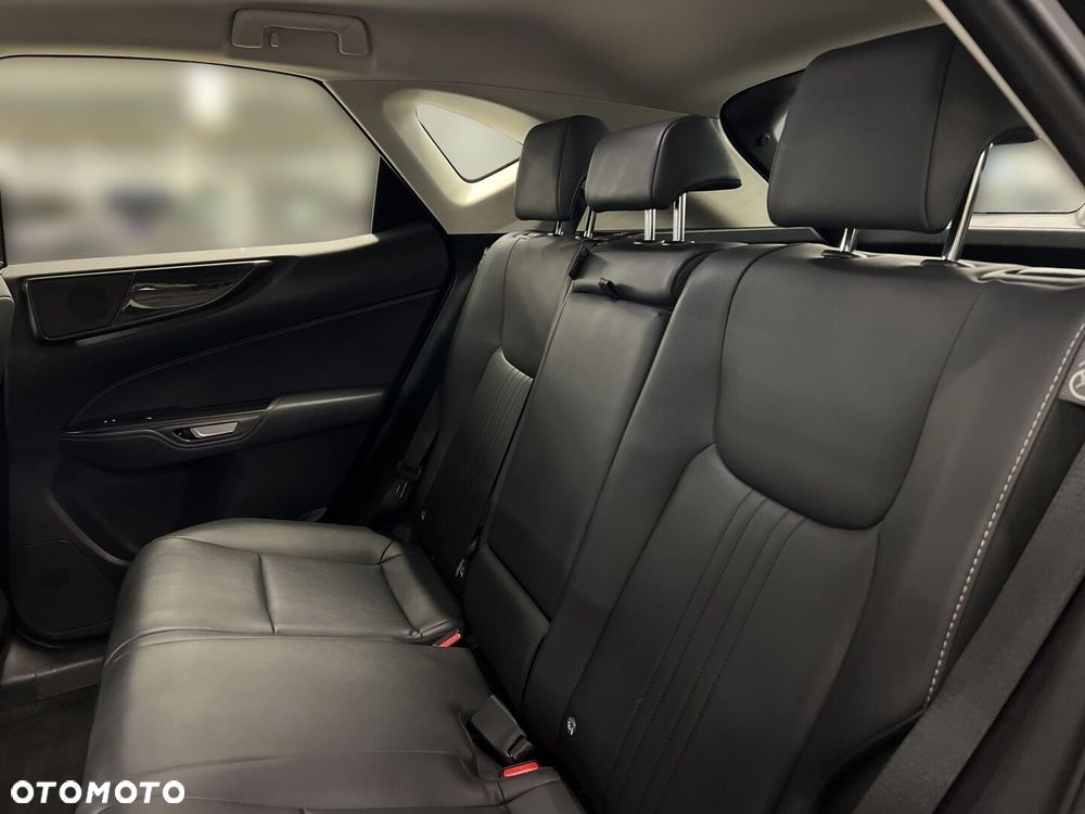 Lexus NX 350h Business AWD - 13