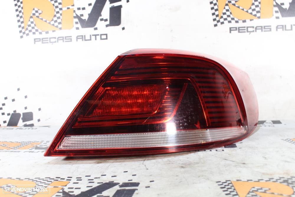 Farolim Direito Volkswagen Cc (358)  3C8945208t / 81170201 / Chassi Pa - 2