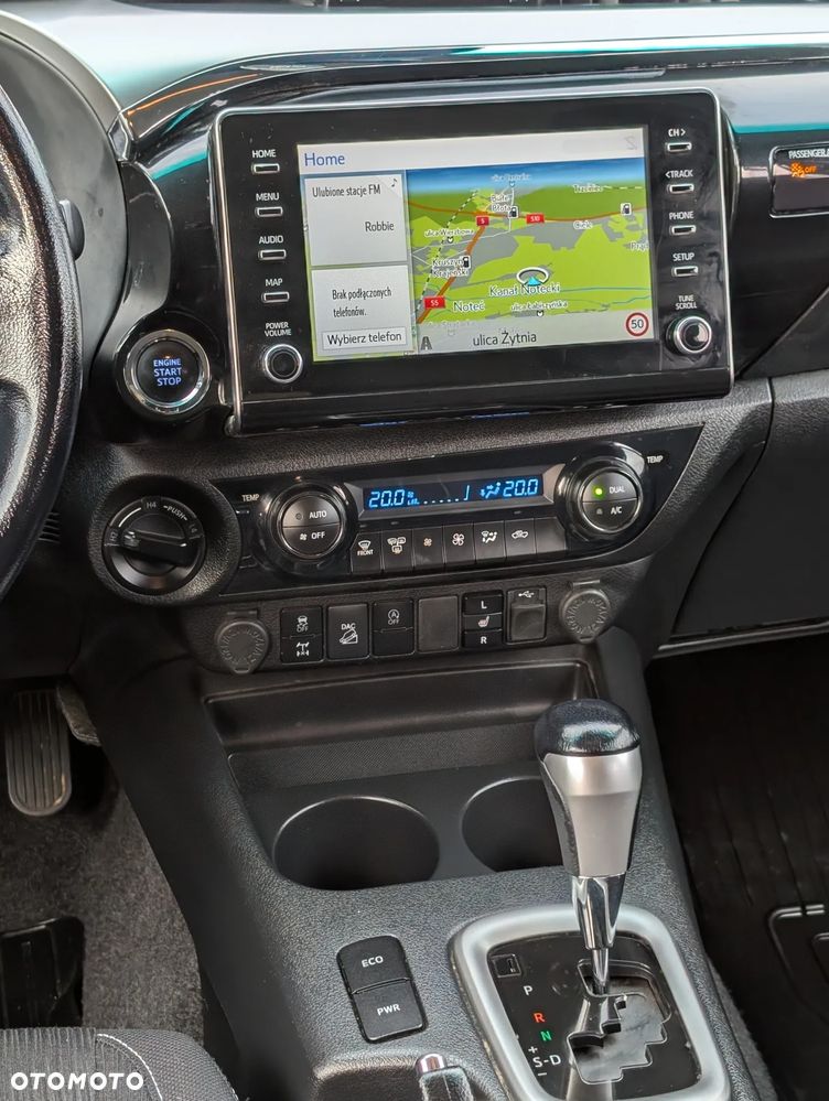 Toyota Hilux - 15