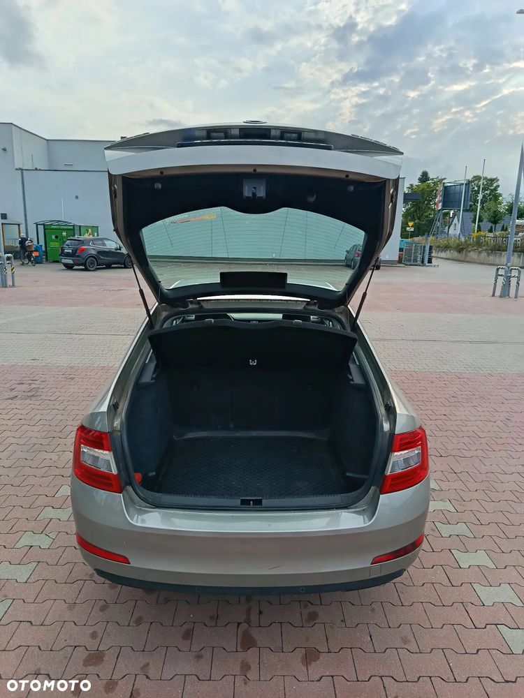 Skoda Octavia 1.4 TSI Active - 14