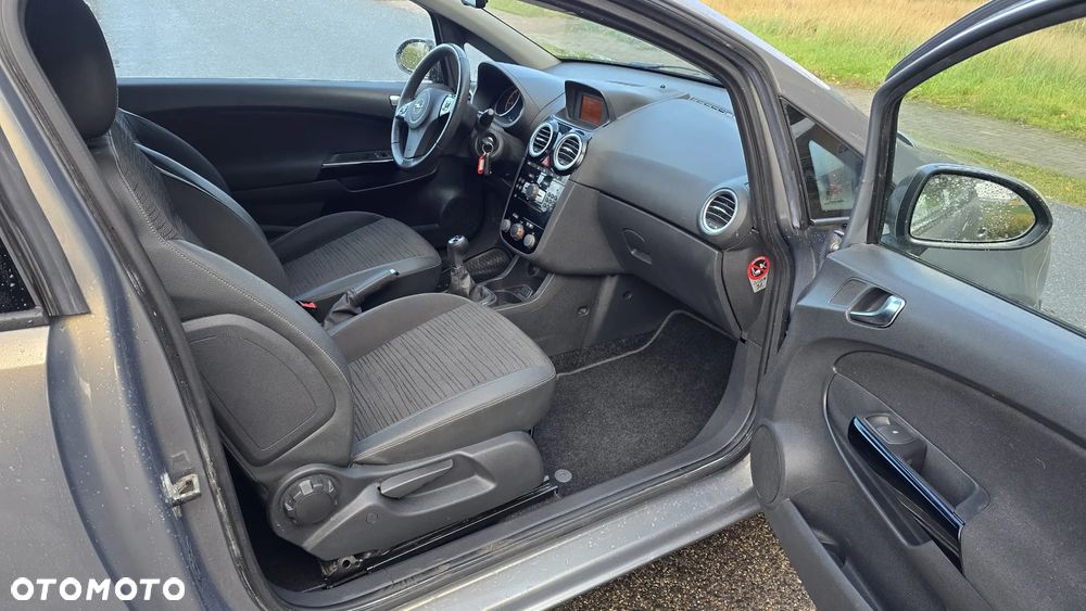 Opel Corsa 1.4 16V Color Edition - 9
