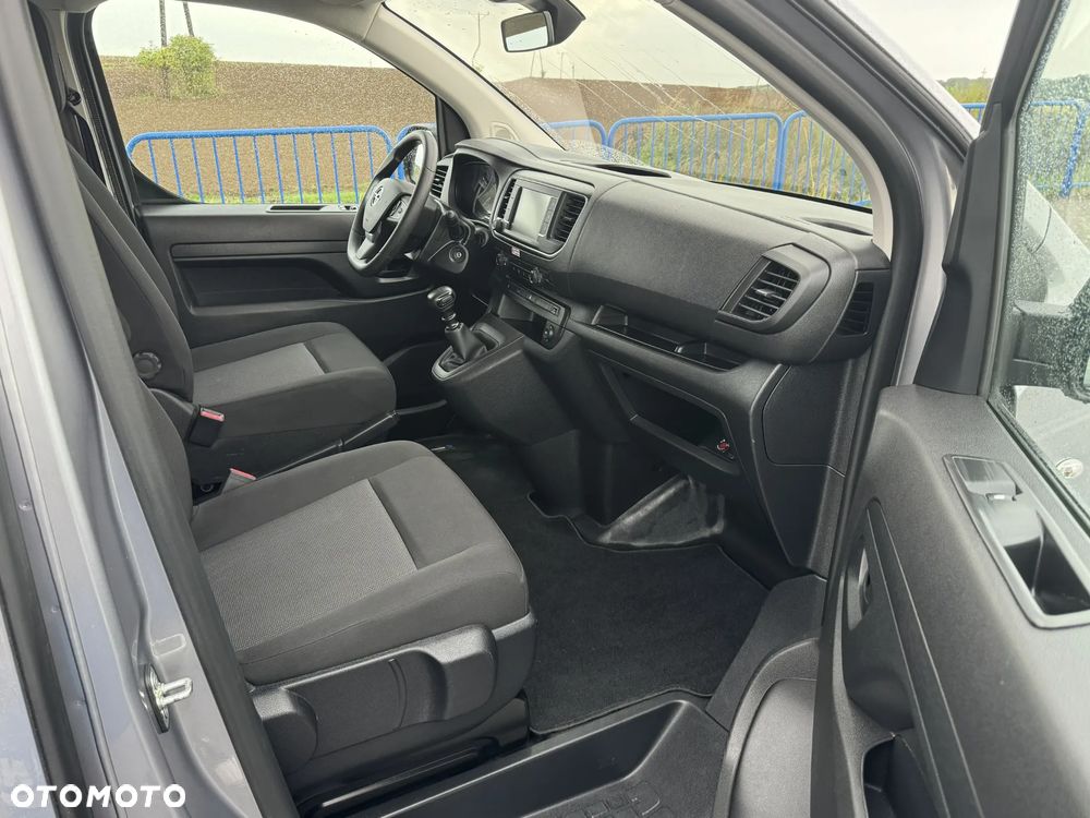 Opel Vivaro - 12