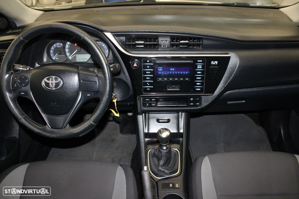 Toyota Auris 1.4 D-4D ACtive+AC - 9