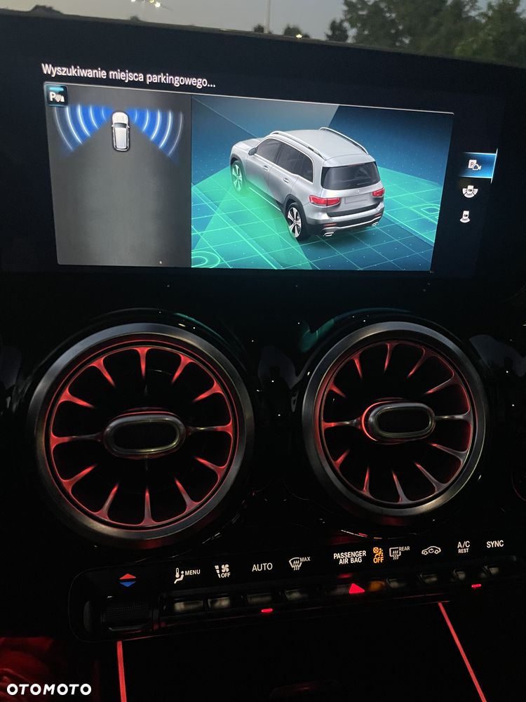 Mercedes-Benz GLB 200 d 4-Matic Progressive 8G-DCT - 37