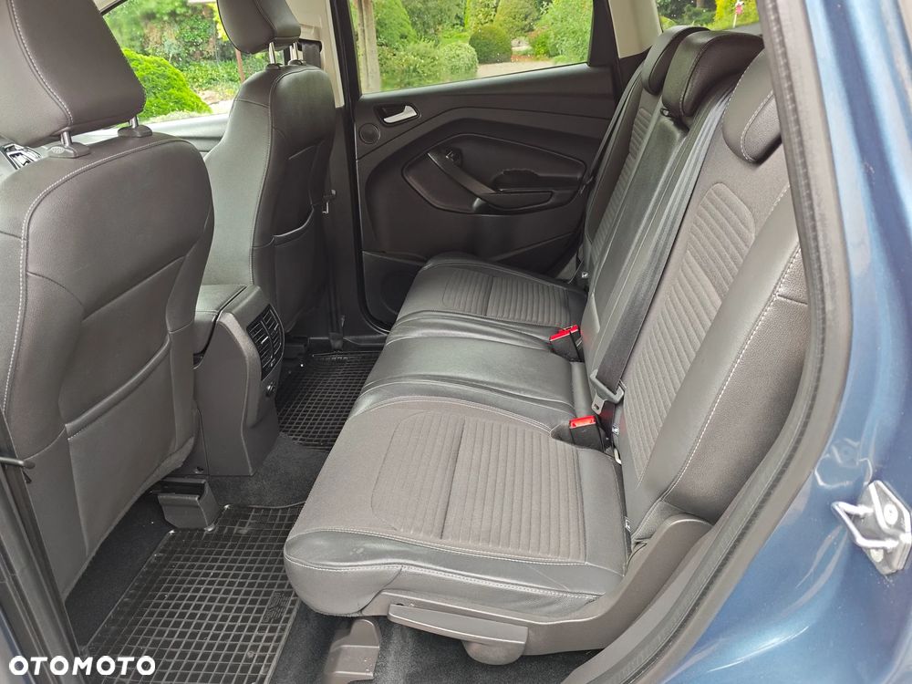 Ford Kuga 1.5 EcoBoost FWD Titanium - 6
