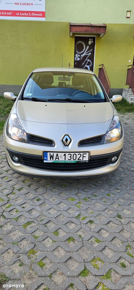 Renault Clio 1.6 16V Expression - 2