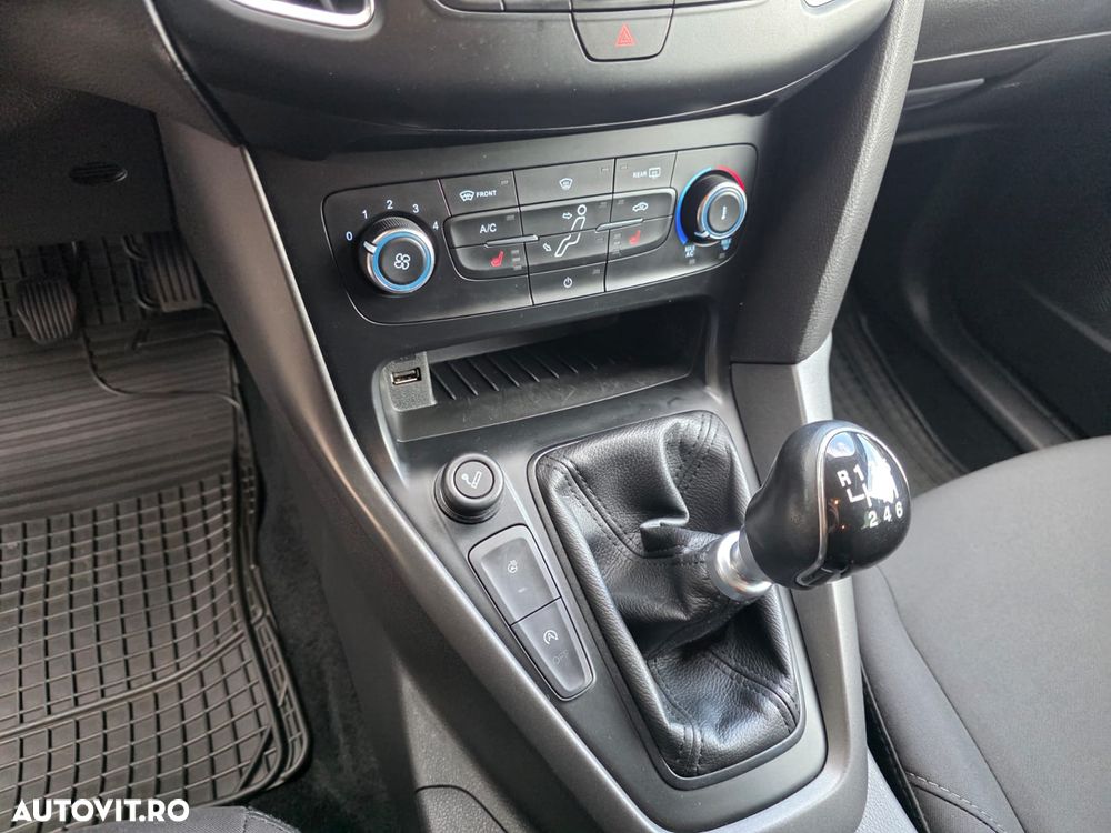 Ford Focus 1.5 TDCi DPF Start-Stopp-System Business - 10