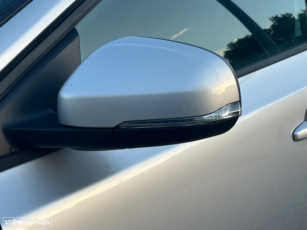 Volvo V40 2.0 D3 Momentum - 31