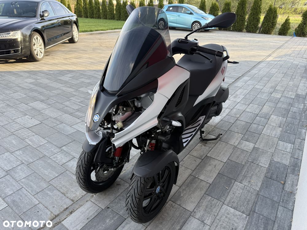 Piaggio MP-3 - 2