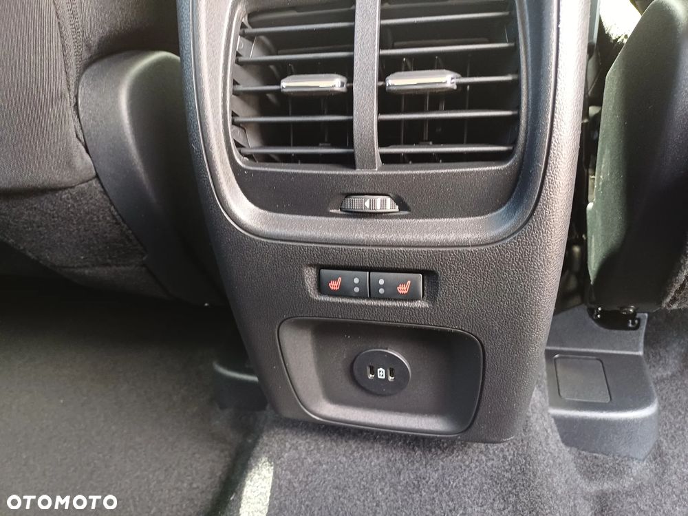 Ford Kuga 2.5 FHEV AWD Titanium eCVT - 9