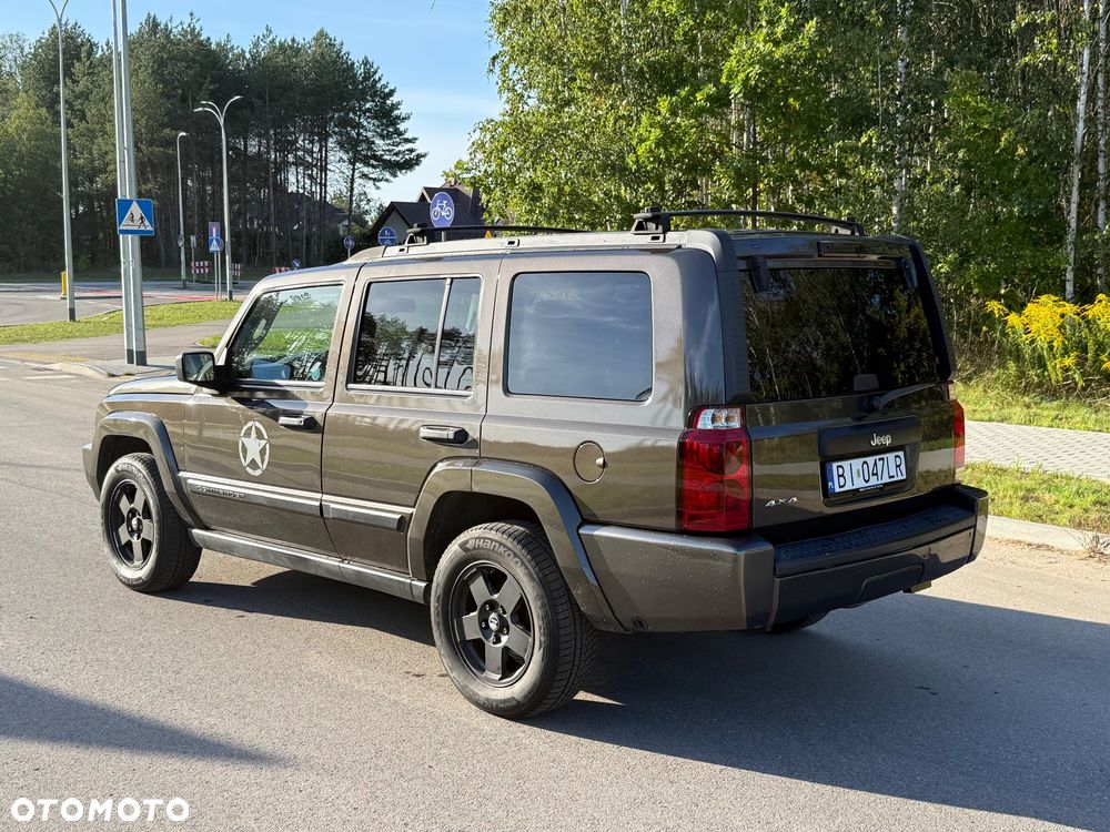 Jeep Commander 3.7 V6 - 6