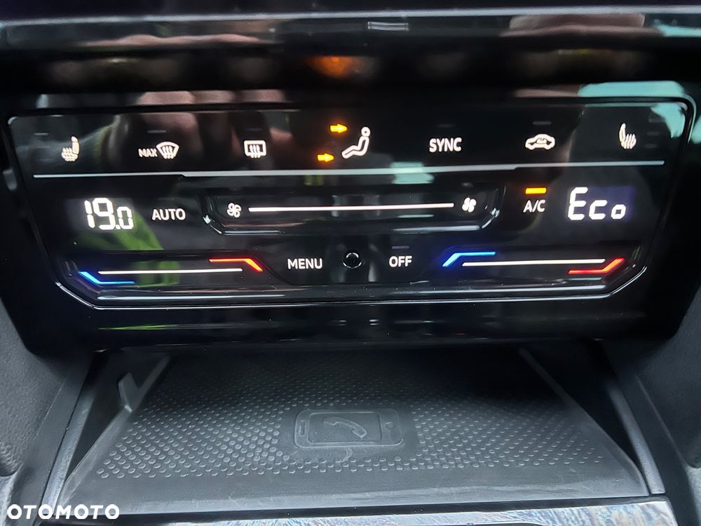 Volkswagen Passat 1.4 TSI Plug-In-Hybrid GTE - 25