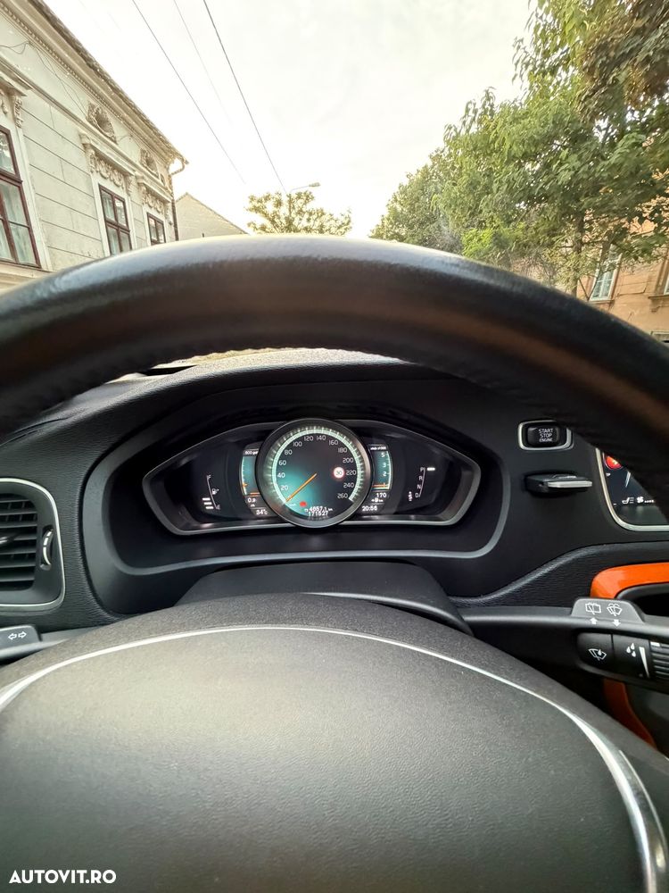 Volvo V40 D2 Aut. Inscription - 10