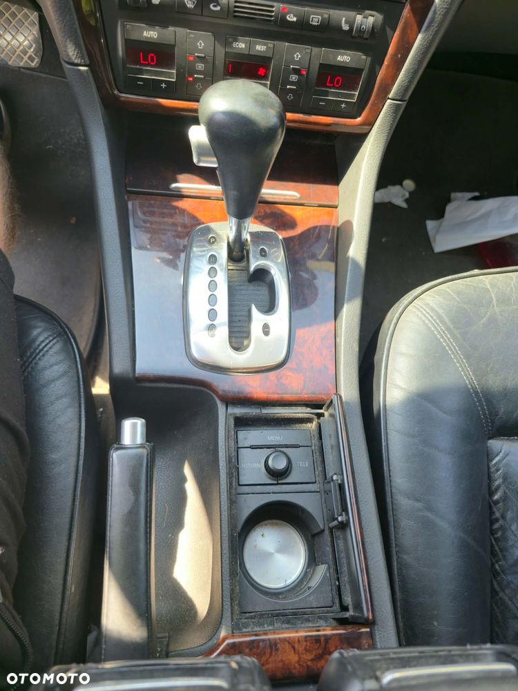 Audi A8 - 17
