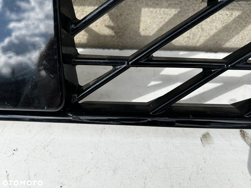 Cupra Formentor 5FF KRATKA ŚRODKOWA ZDERZAKA 5FF853667 - 2