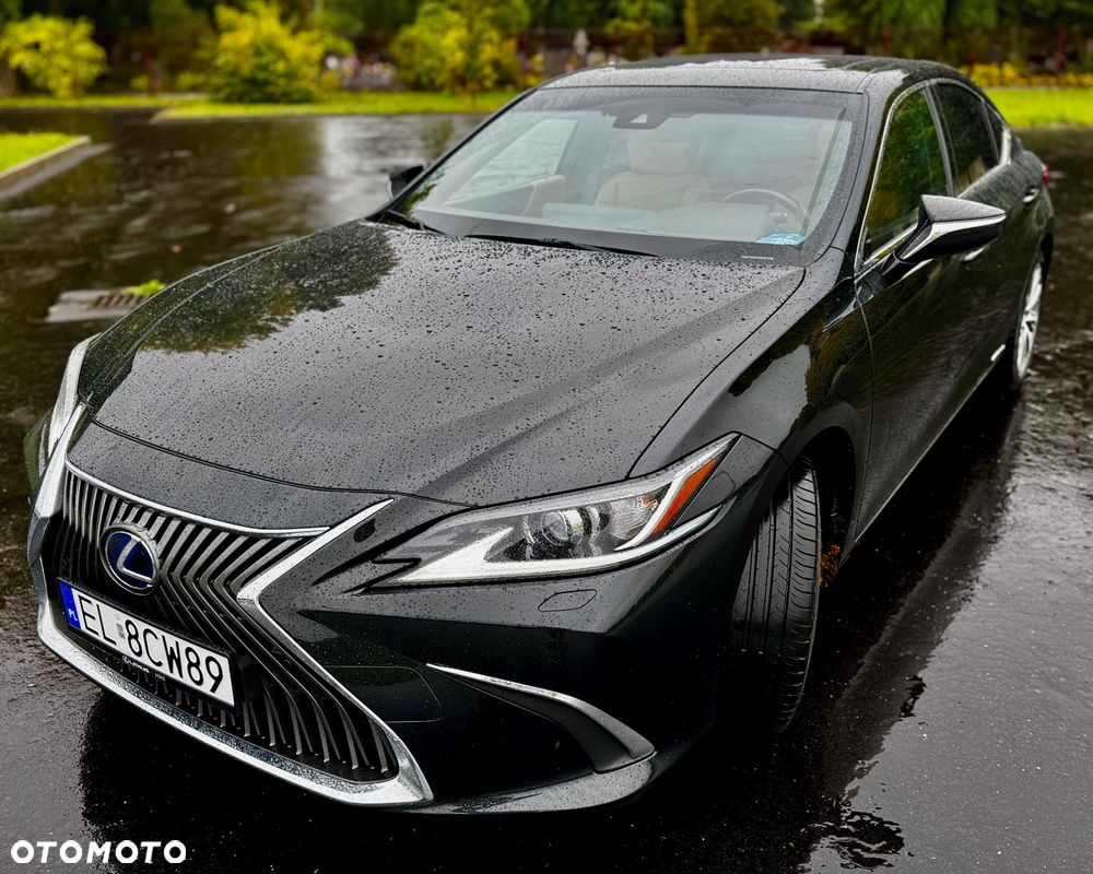 Lexus ES 300h Business Edition - 14