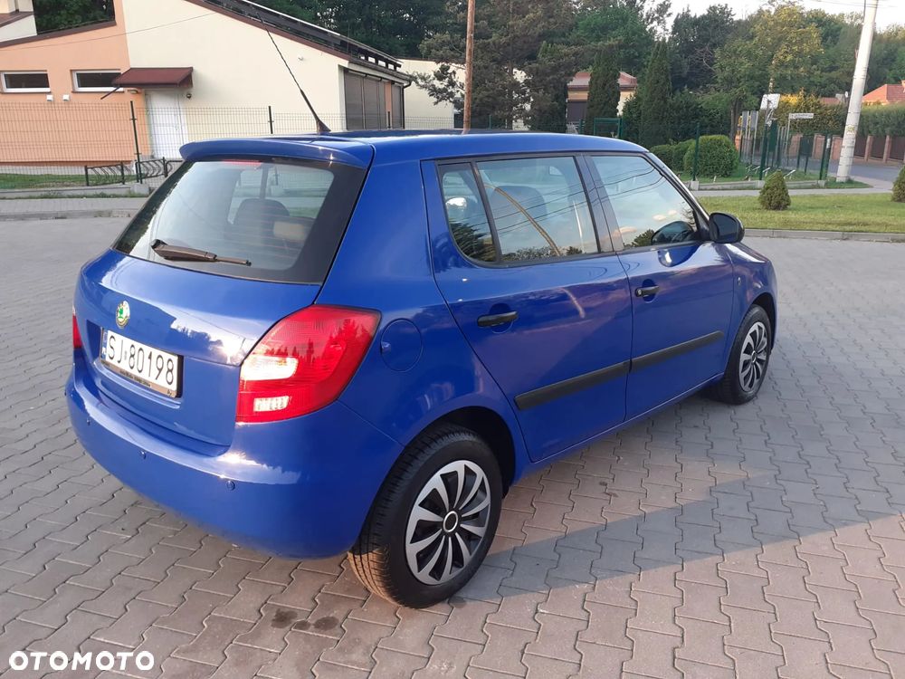 Skoda Fabia 1.2 HTP Ambiente - 4