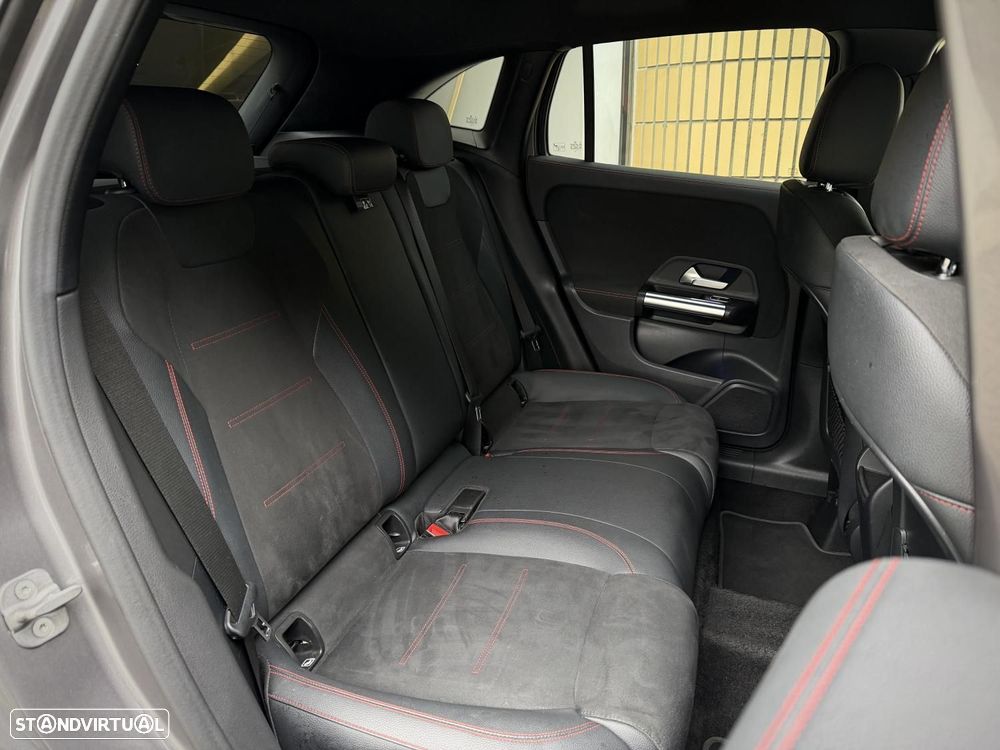 Mercedes-Benz GLA 200 AMG Line - 11