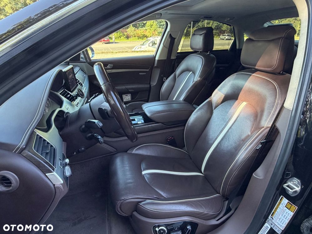 Audi S8 Plus - 18