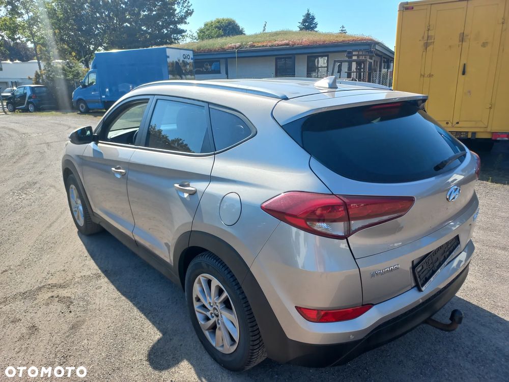Hyundai Tucson blue 1.7 CRDi 2WD Style - 3
