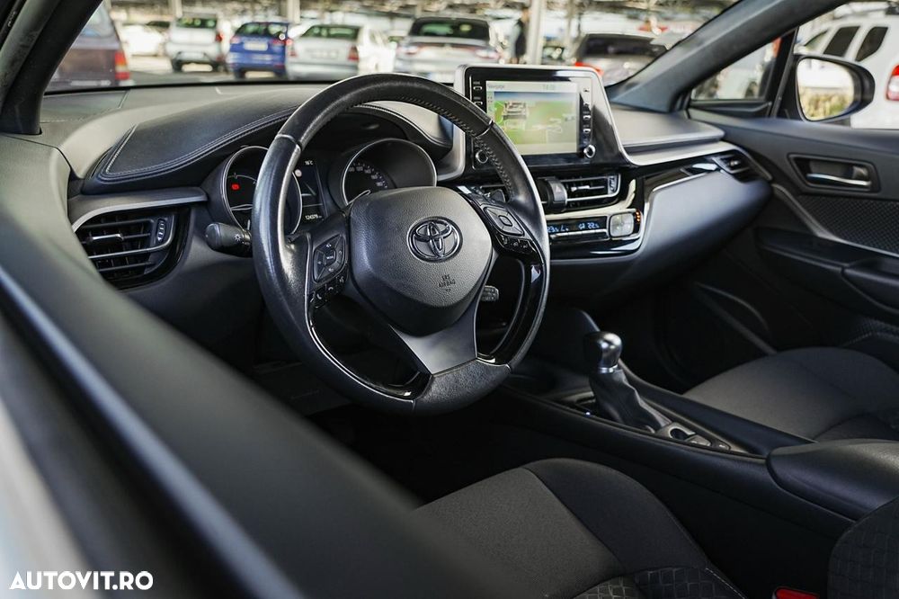 Toyota C-HR 1.8 HSD 4x2 CVT C-lassy LED - 7