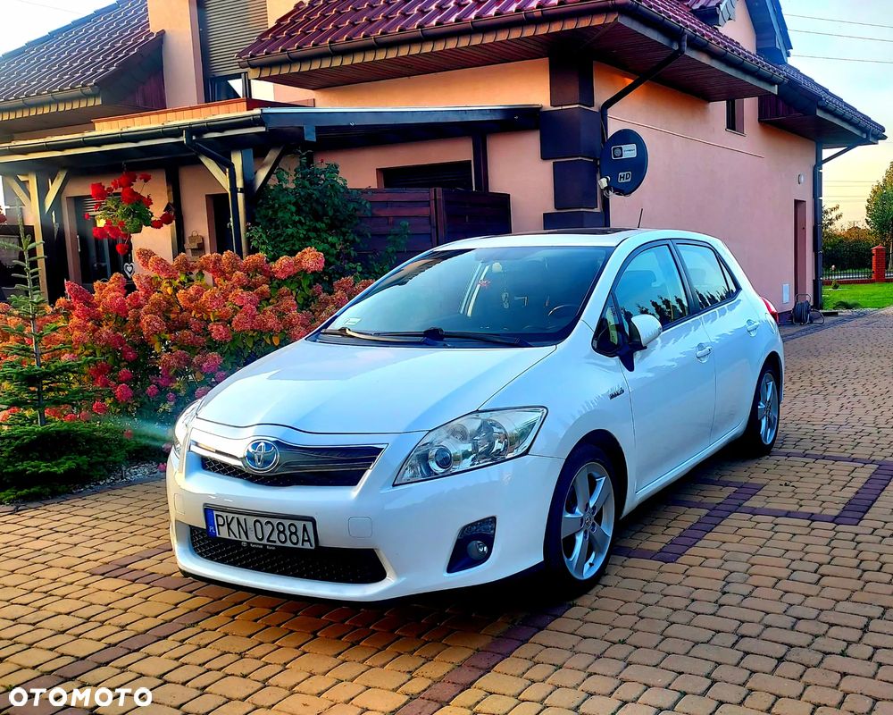 Toyota Auris 2011 photo 2