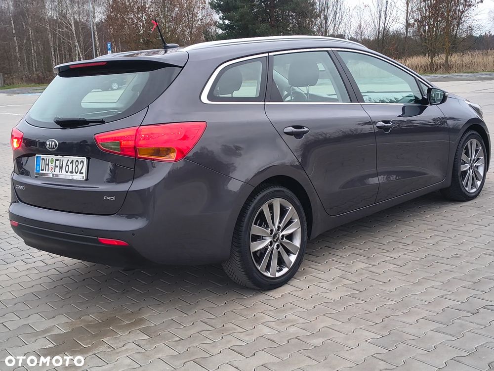 Kia Ceed 1.6 CRDi 128 Platinum Edition - 12