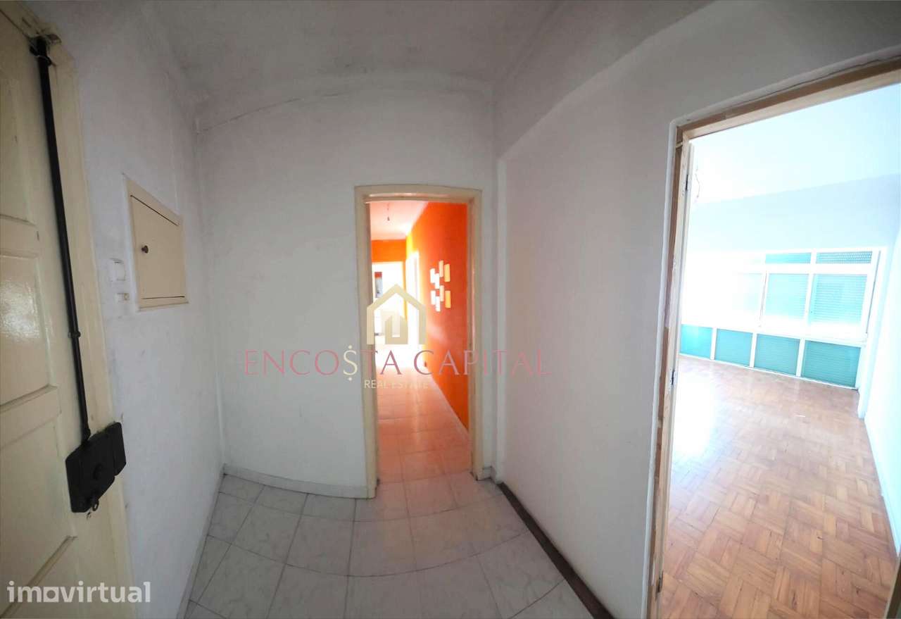 Apartamento T2 Praça 1º de maio Camarate. - Grande imagem: 4/24