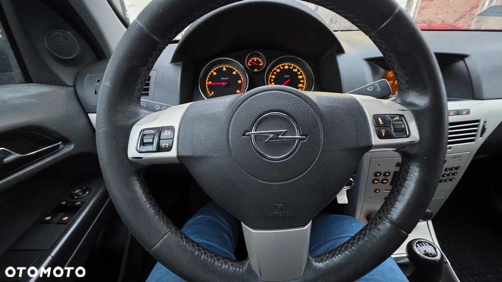 Opel Astra 1.7 CDTI DPF Color Edition - 36