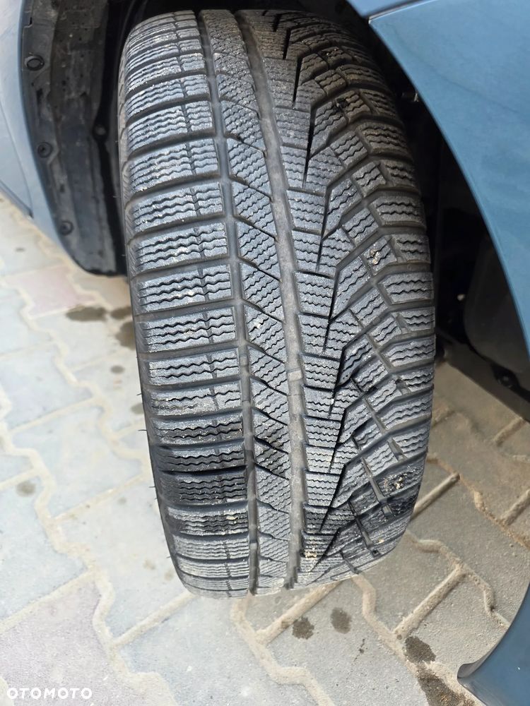 Toyota Auris Hybrid 135 Prestige - 10