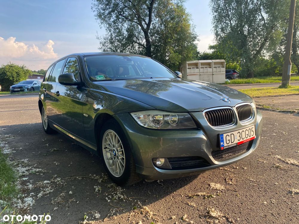 BMW Seria 3 318i - 7