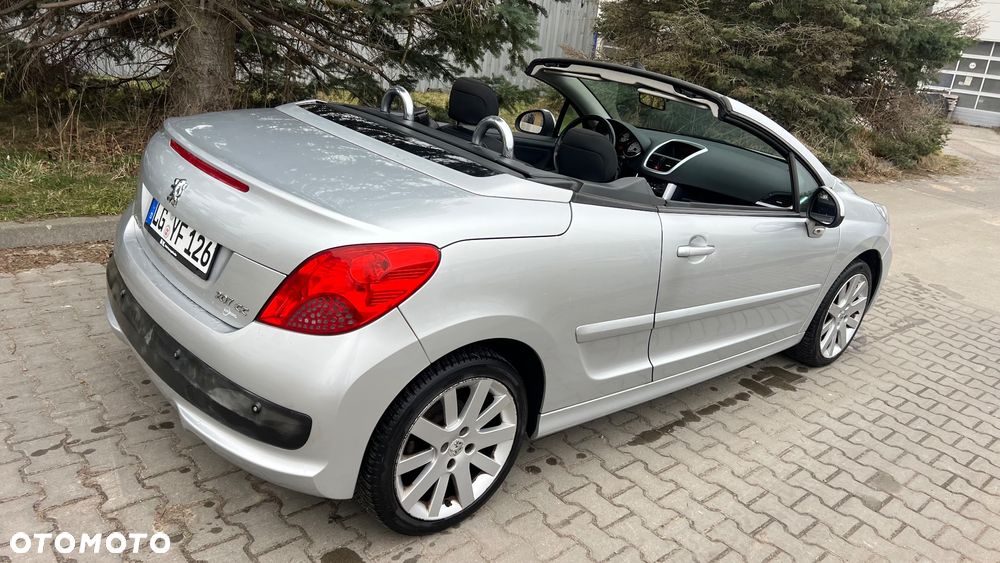 Peugeot 207 CC 120 VTi Active - 4