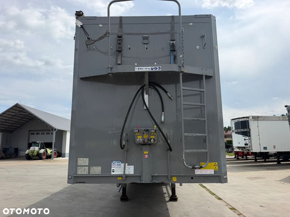 Stas Ruchoma podłoga 94m3 Podłoga 10 mm 2018 rok - 6