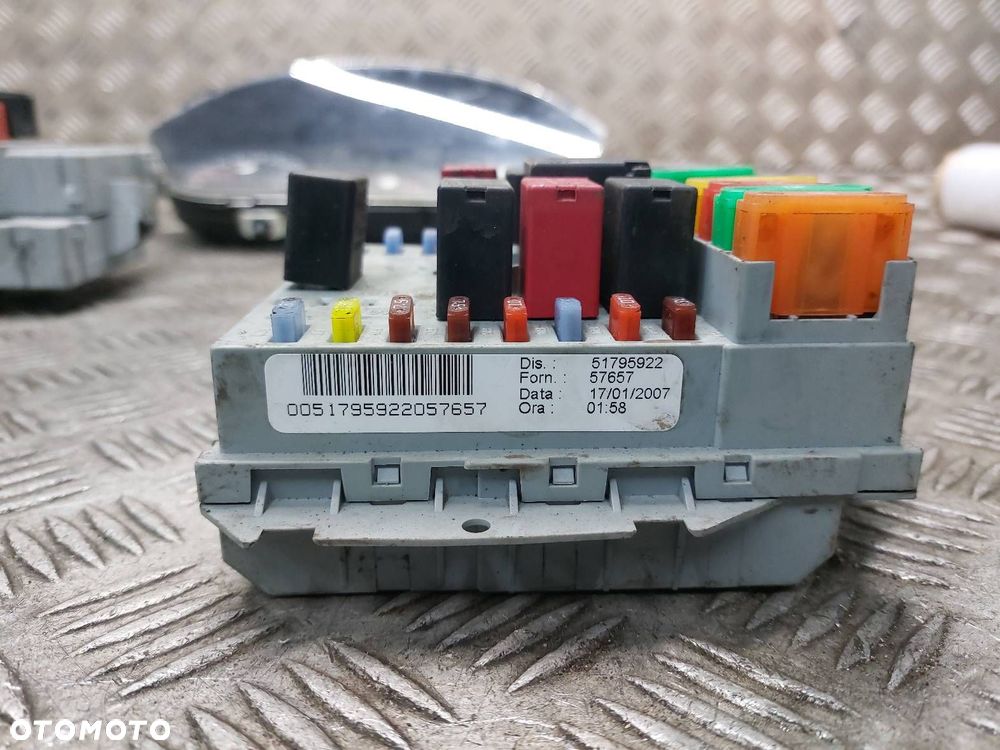 ZESTAW STARTOWY FIAT IDEA I LIFT 1.4 8V 51784960 46742880 51795922 - 8