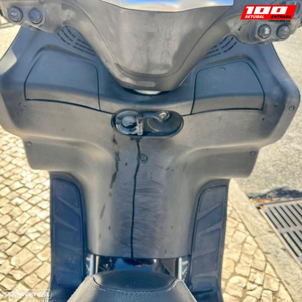 Piaggio XEvo 125 - 7