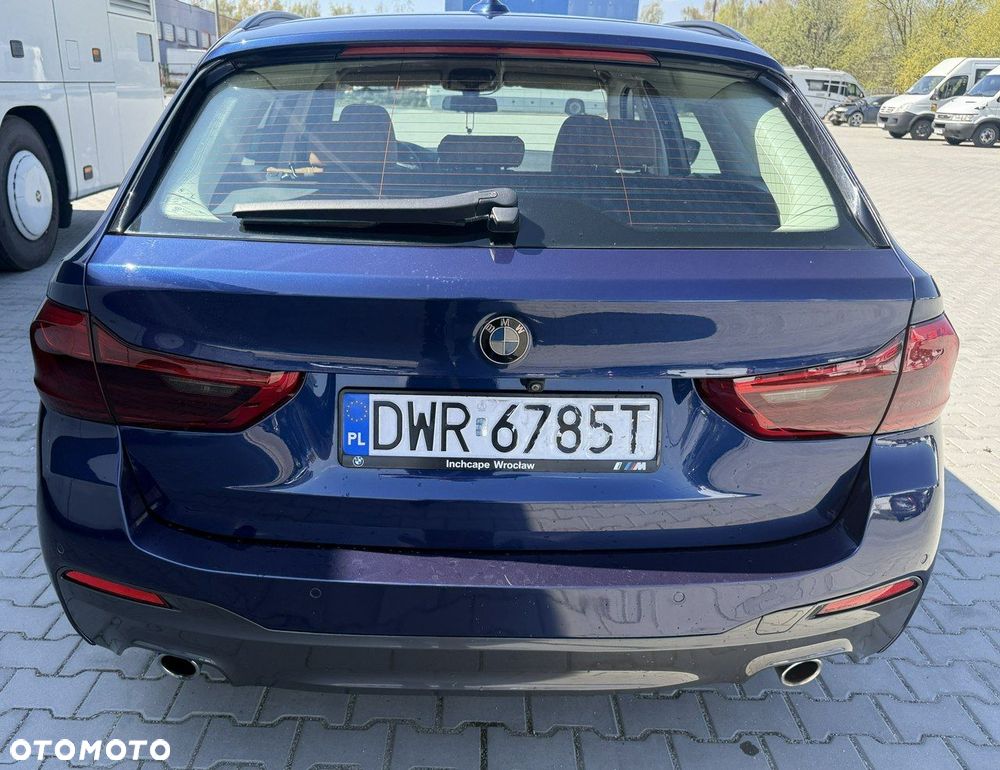 BMW Seria 5 520d M Sport Edition - 9