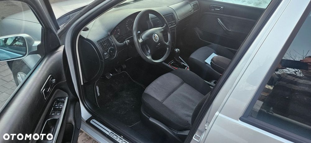 Volkswagen Golf - 13