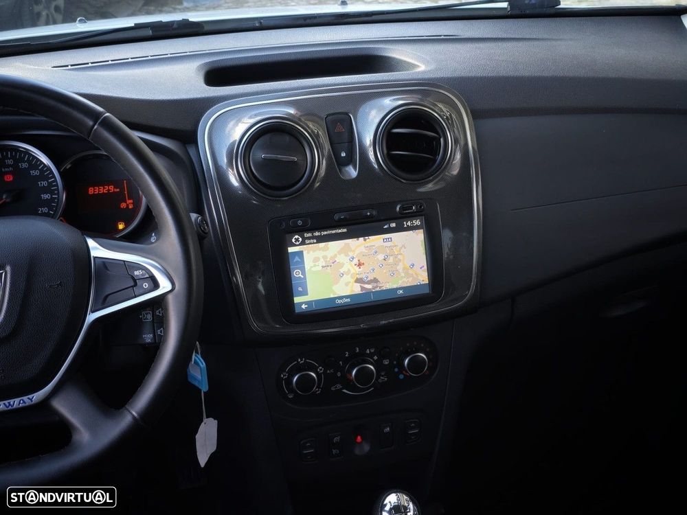 Dacia Sandero 0.9 TCe Stepway - 15