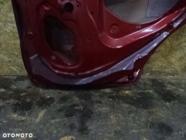 DRZWI PRAWY TYŁ SUZUKI LIANA 1.3 HB 5D LAK: Z5K - 9