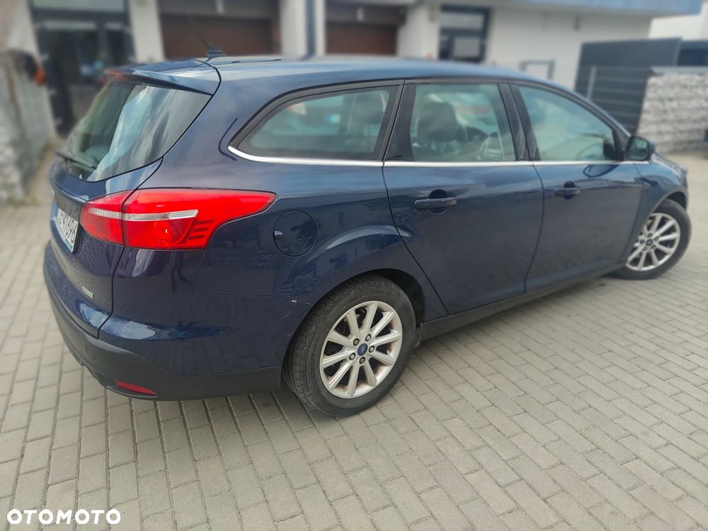 Ford Focus 1.5 EcoBoost SYNC Edition ASS - 4