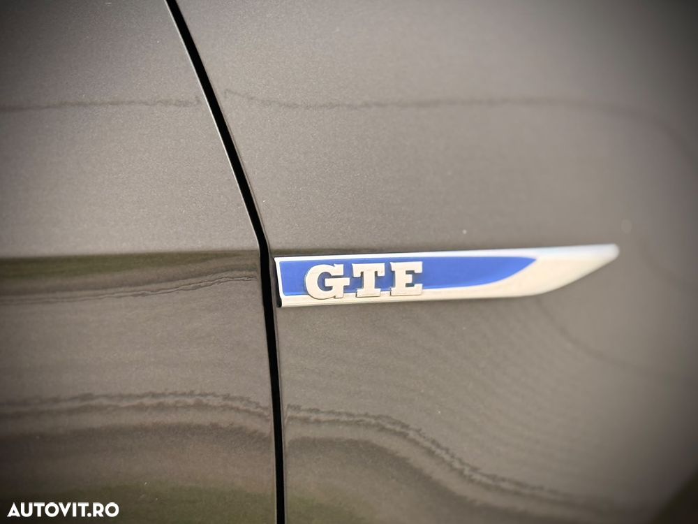 Volkswagen Golf - 23